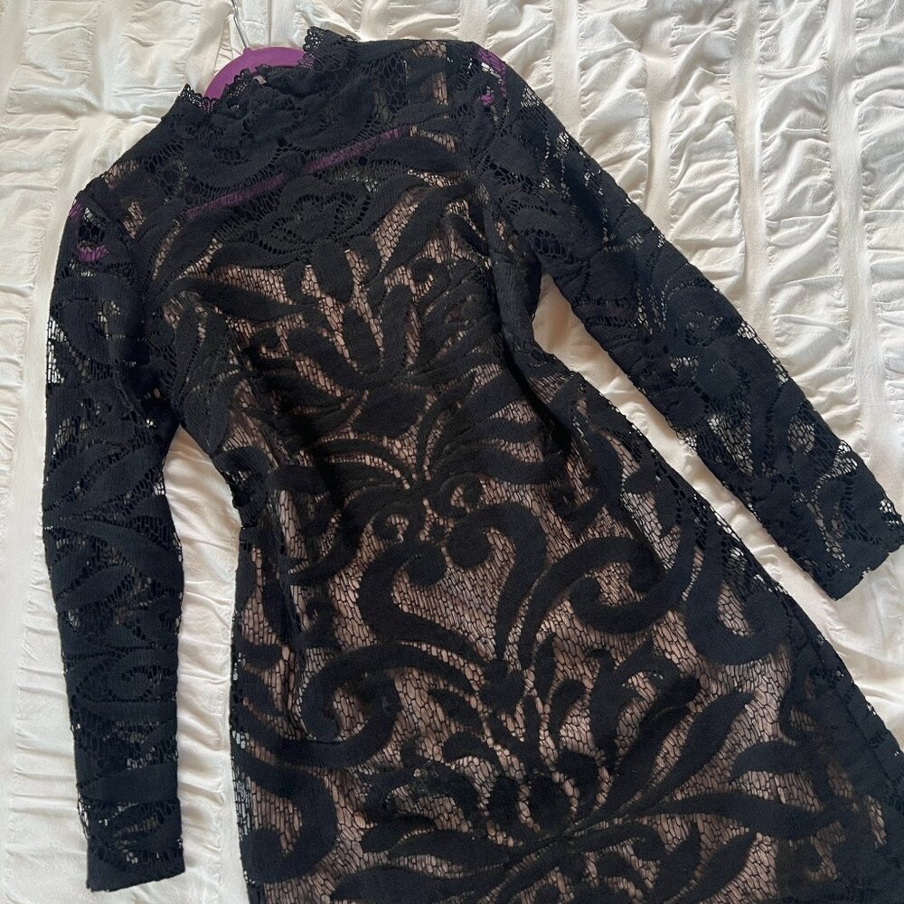 Adrianna Papell Black Lace Long Sleeve Cocktail Dress, Size 8.